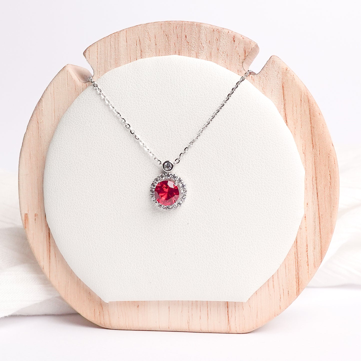 Collar aura rubi