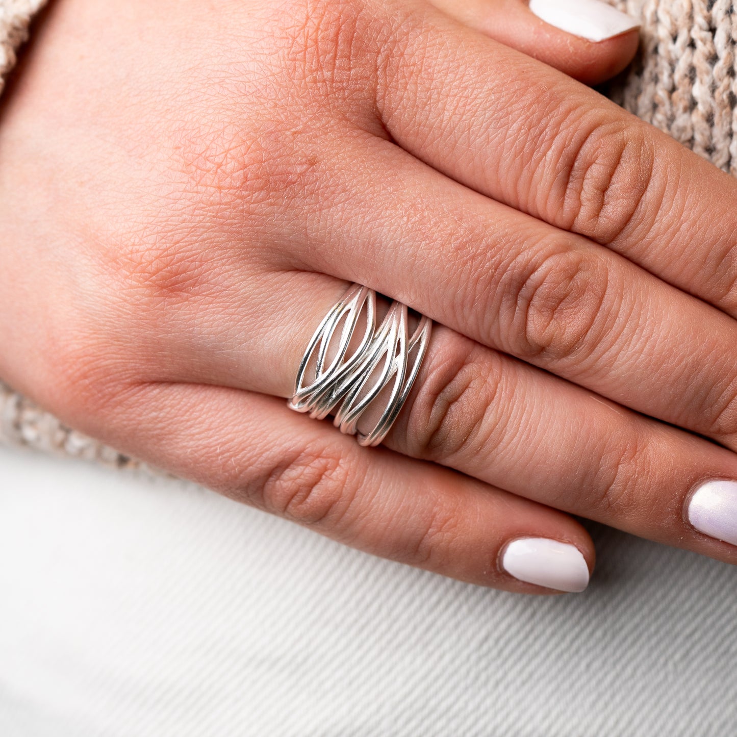 Anillo ajustable lineas satinado