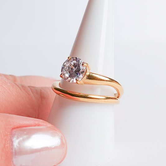 Anillo ajustable punto dorado
