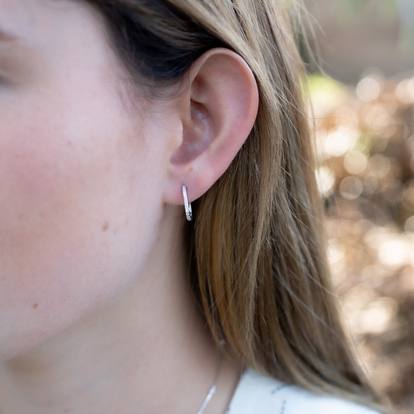 Aros argolla huggie circones