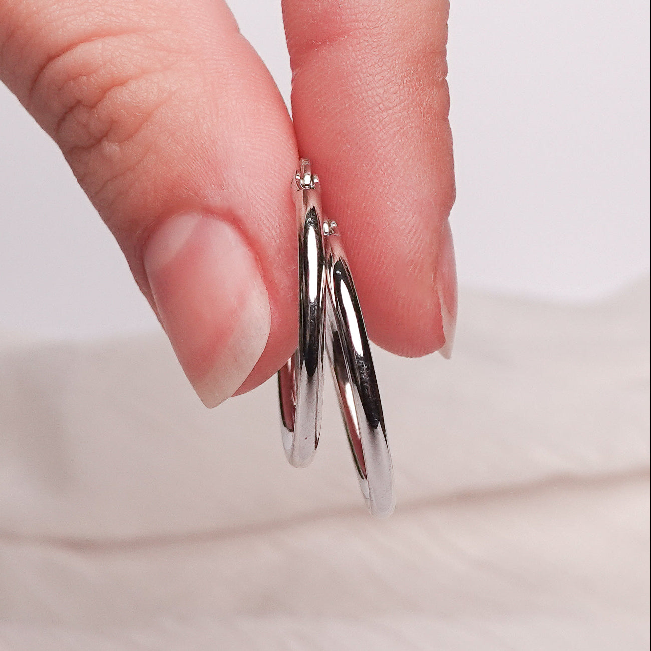 Aros argolla Essential Silver 23mm