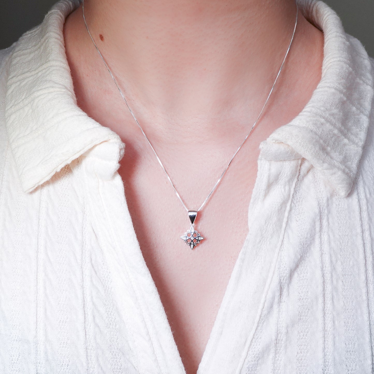 Collar Nudo de bruja