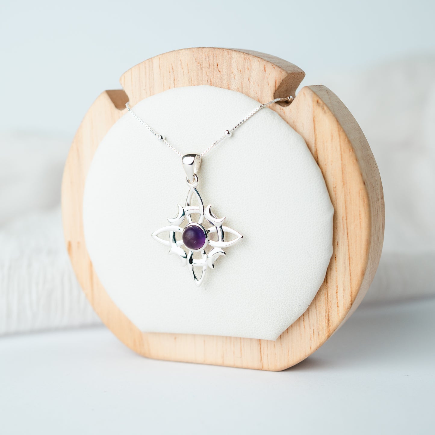 Collar Nudo de bruja Amatista