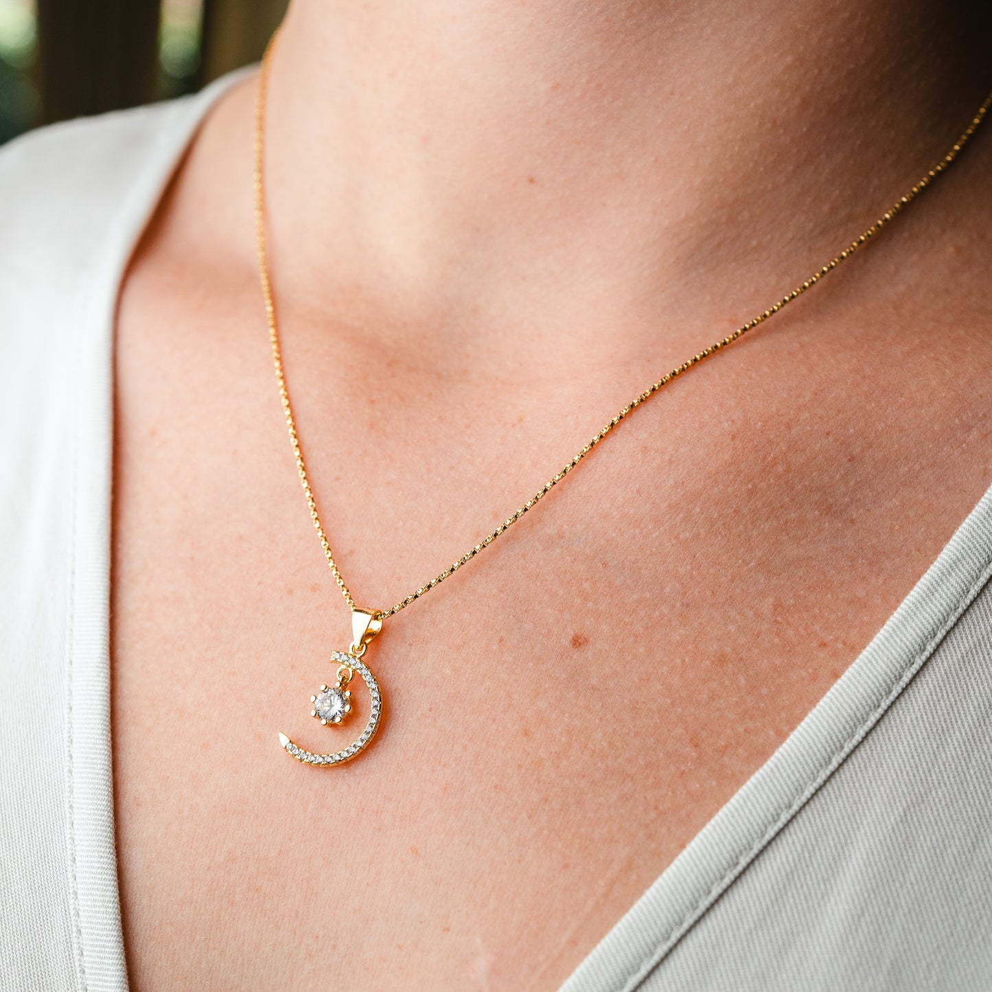 Collar media luna destiny