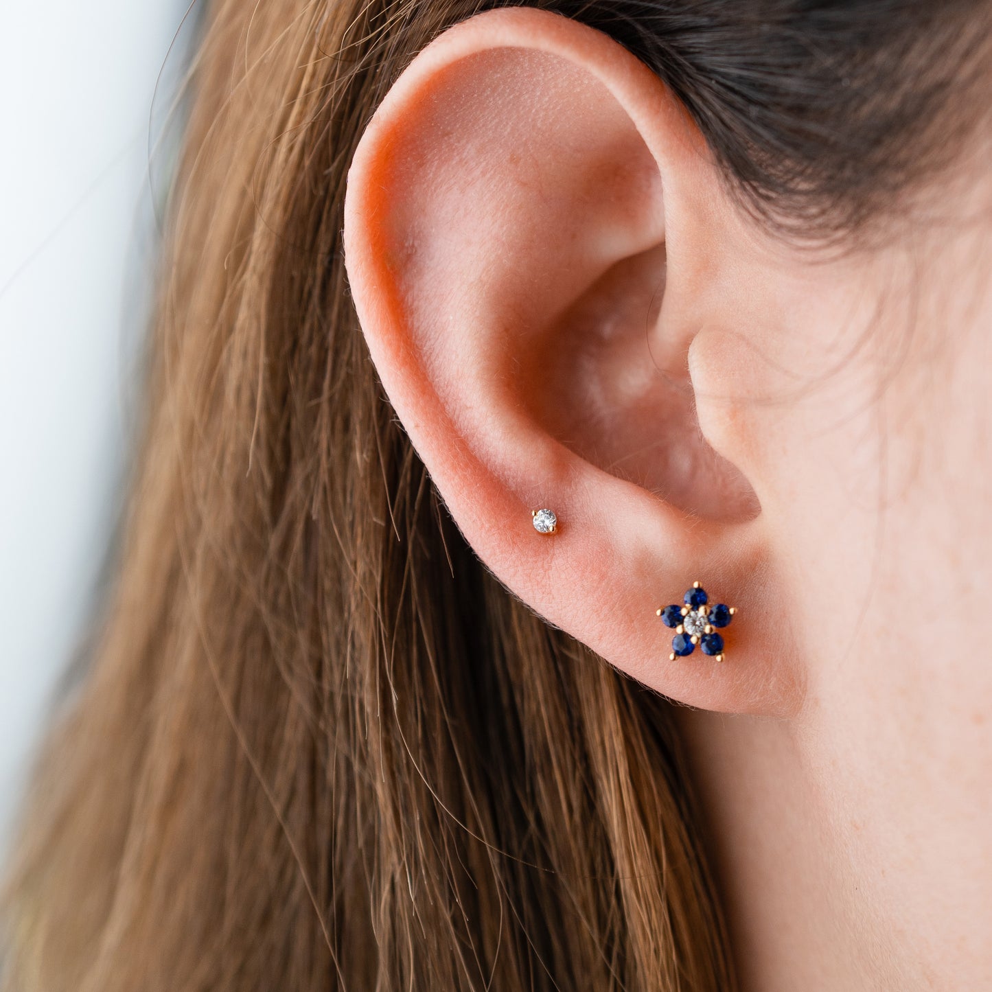 Aros pegados circón mini bañado en oro