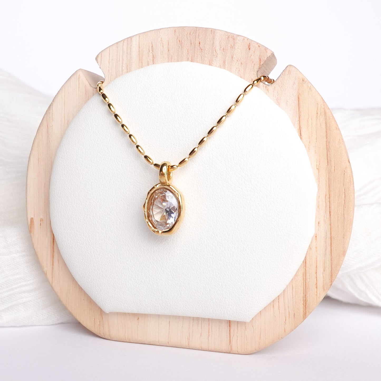 Collar Ovalo Cristal bañado en oro