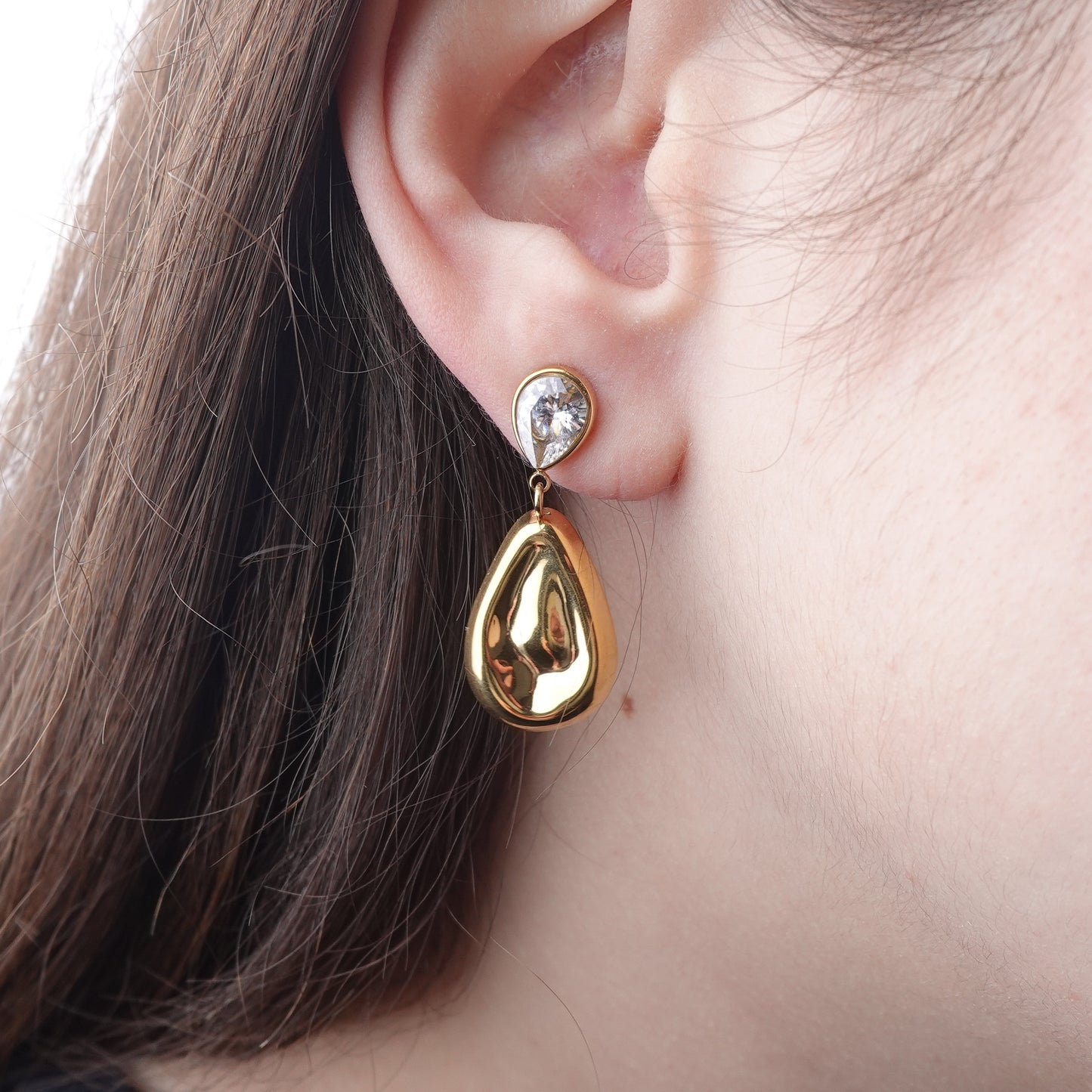 Aros pegados Soft Tear bañado en oro