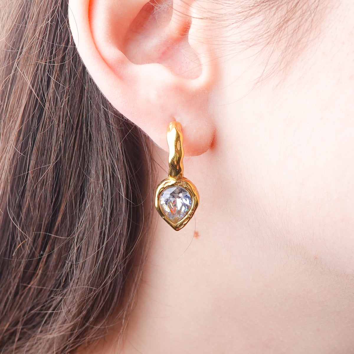 Aros semi argolla gota bañado en oro