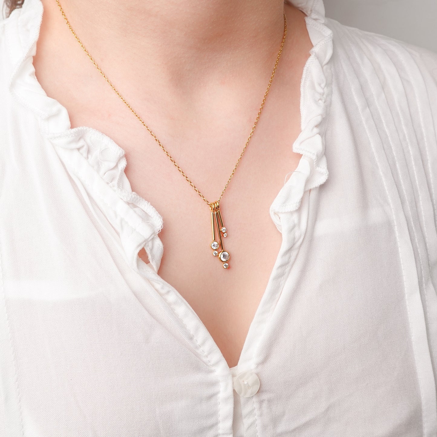 Collar Triple Drop bañado en oro