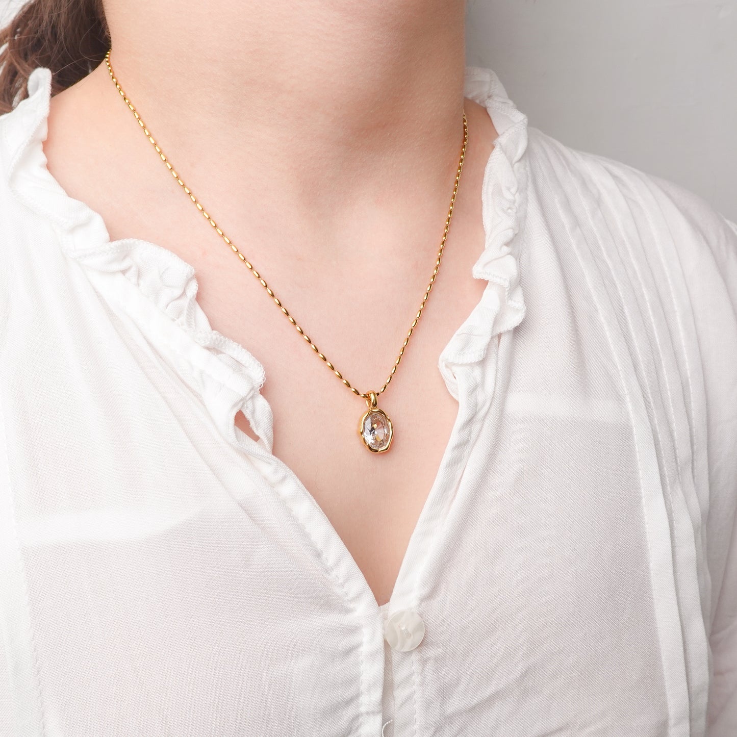 Collar Ovalo Cristal bañado en oro