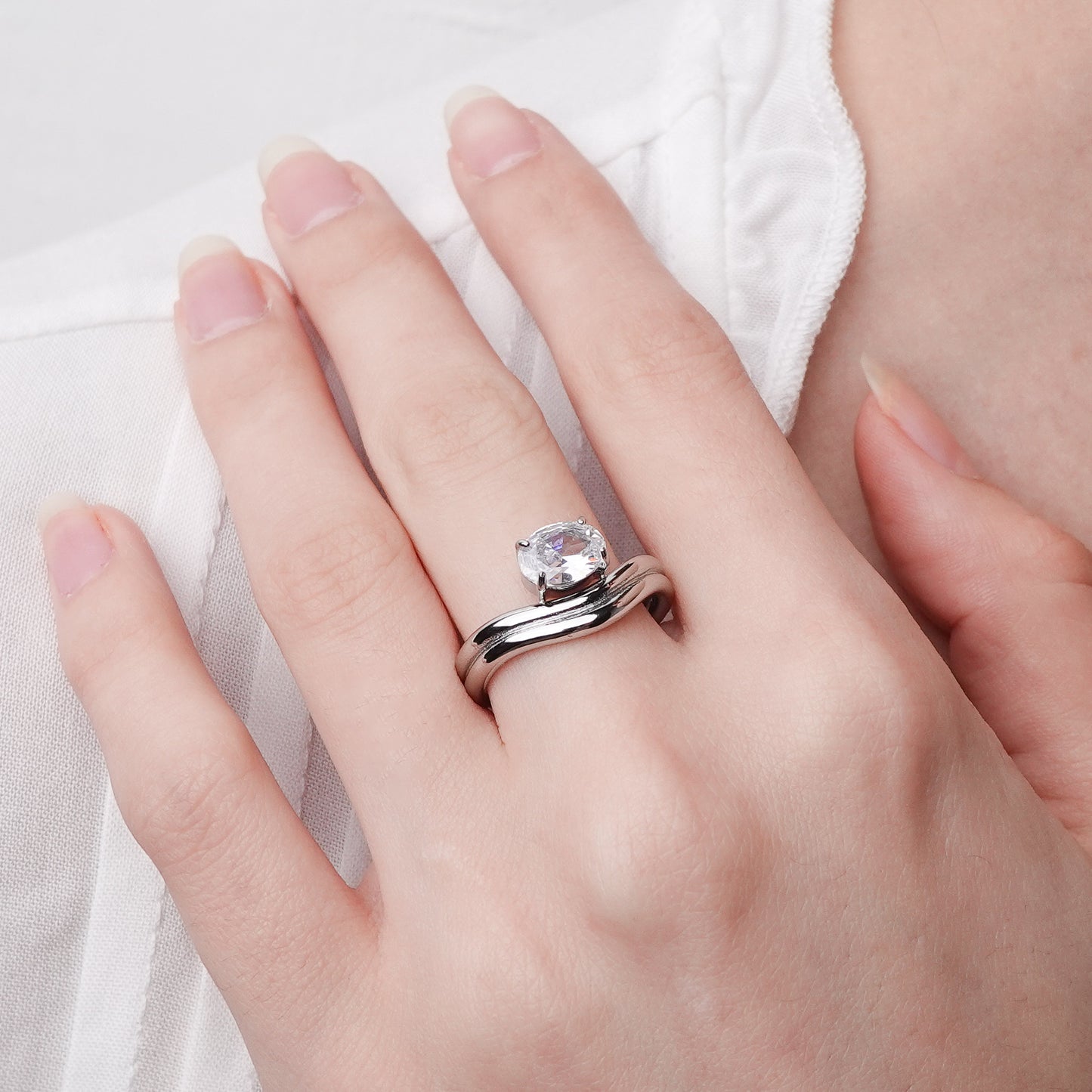 Anillo Oval Glow