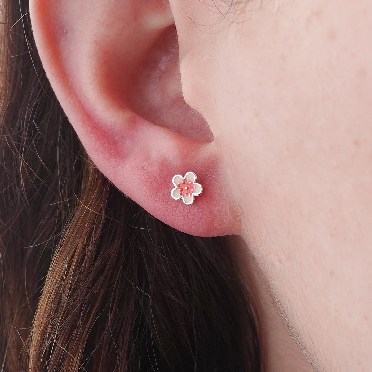Aros pegados Flor Coral cierre pelotita