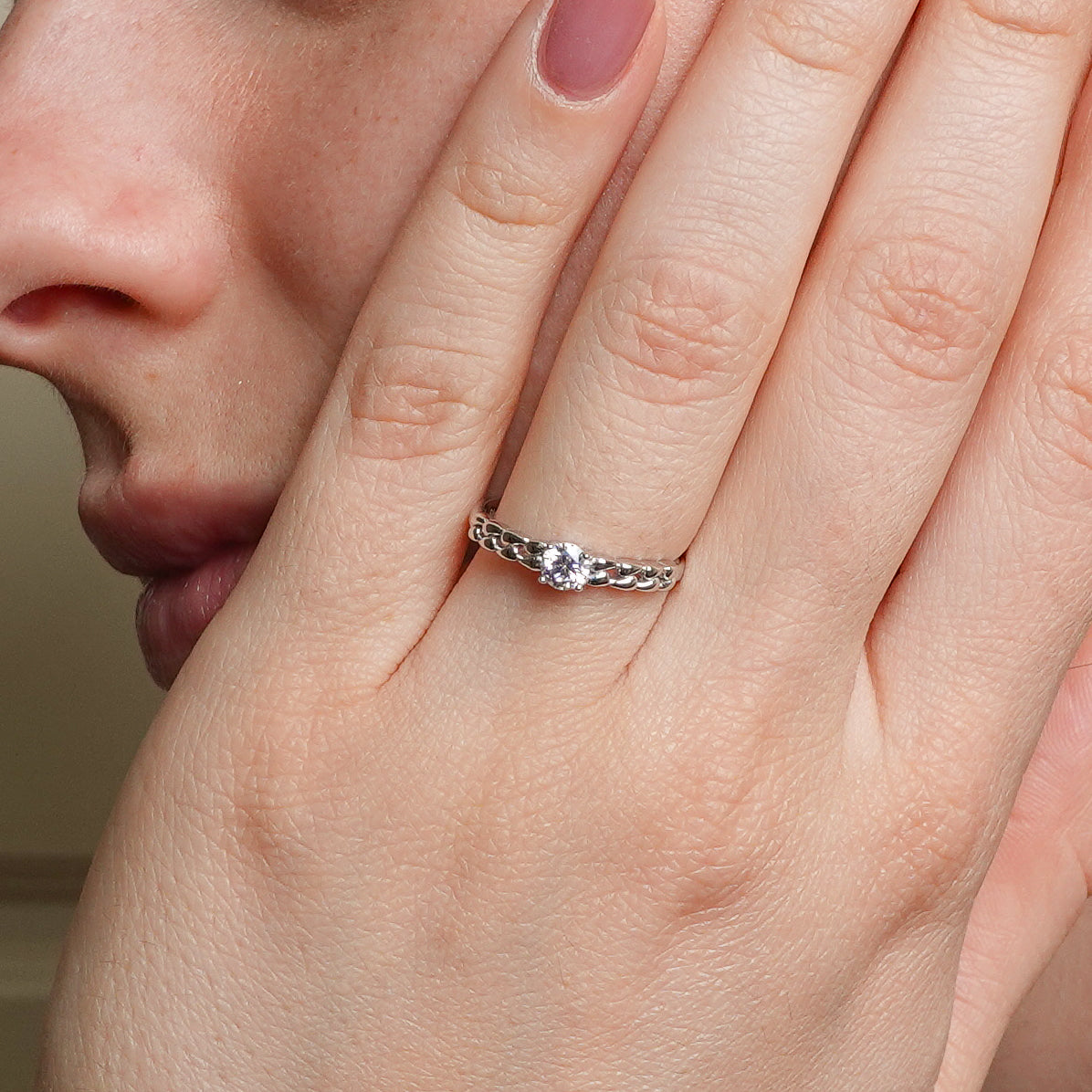 Anillo ajustable Lazo circon