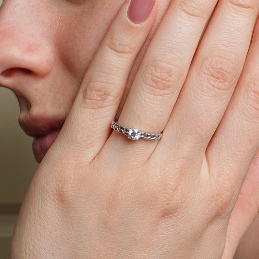 Anillo ajustable Lazo circon