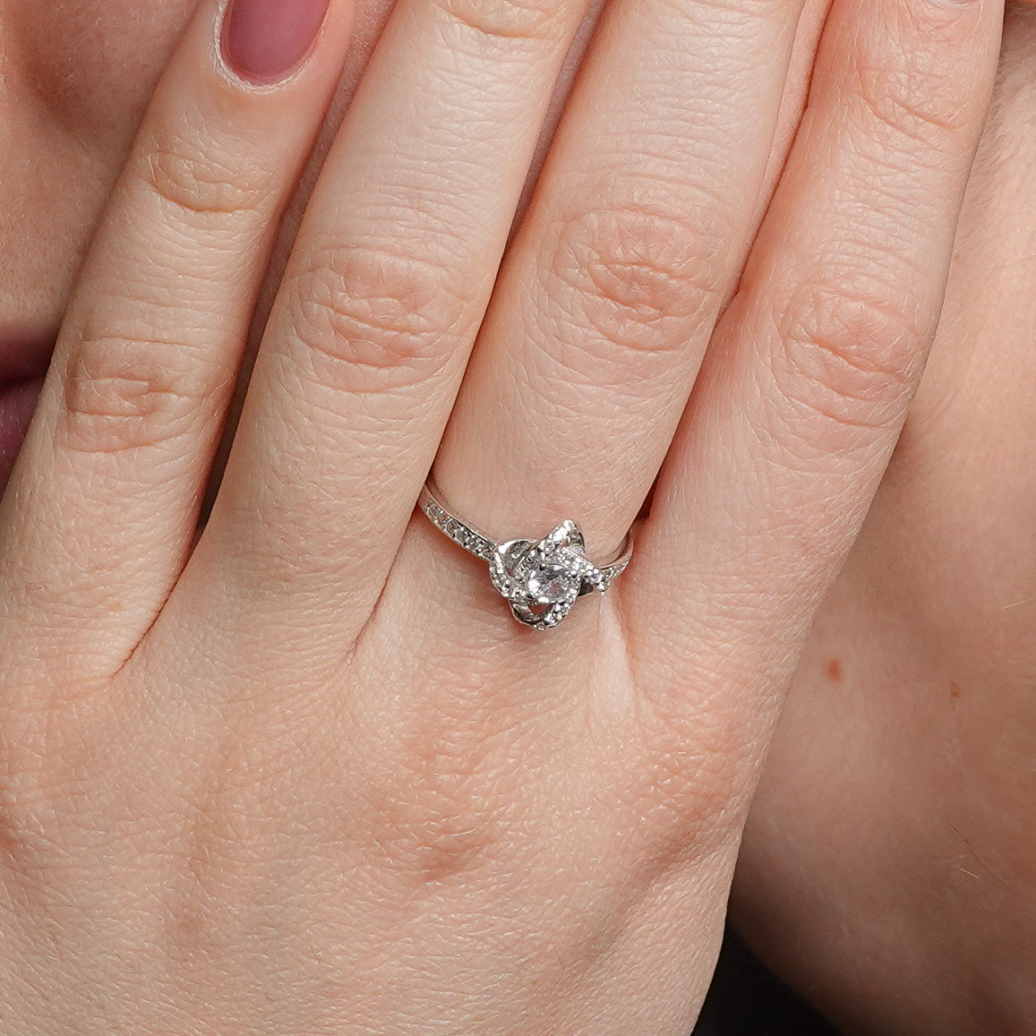 Anillo ajustable Flor entrelazada