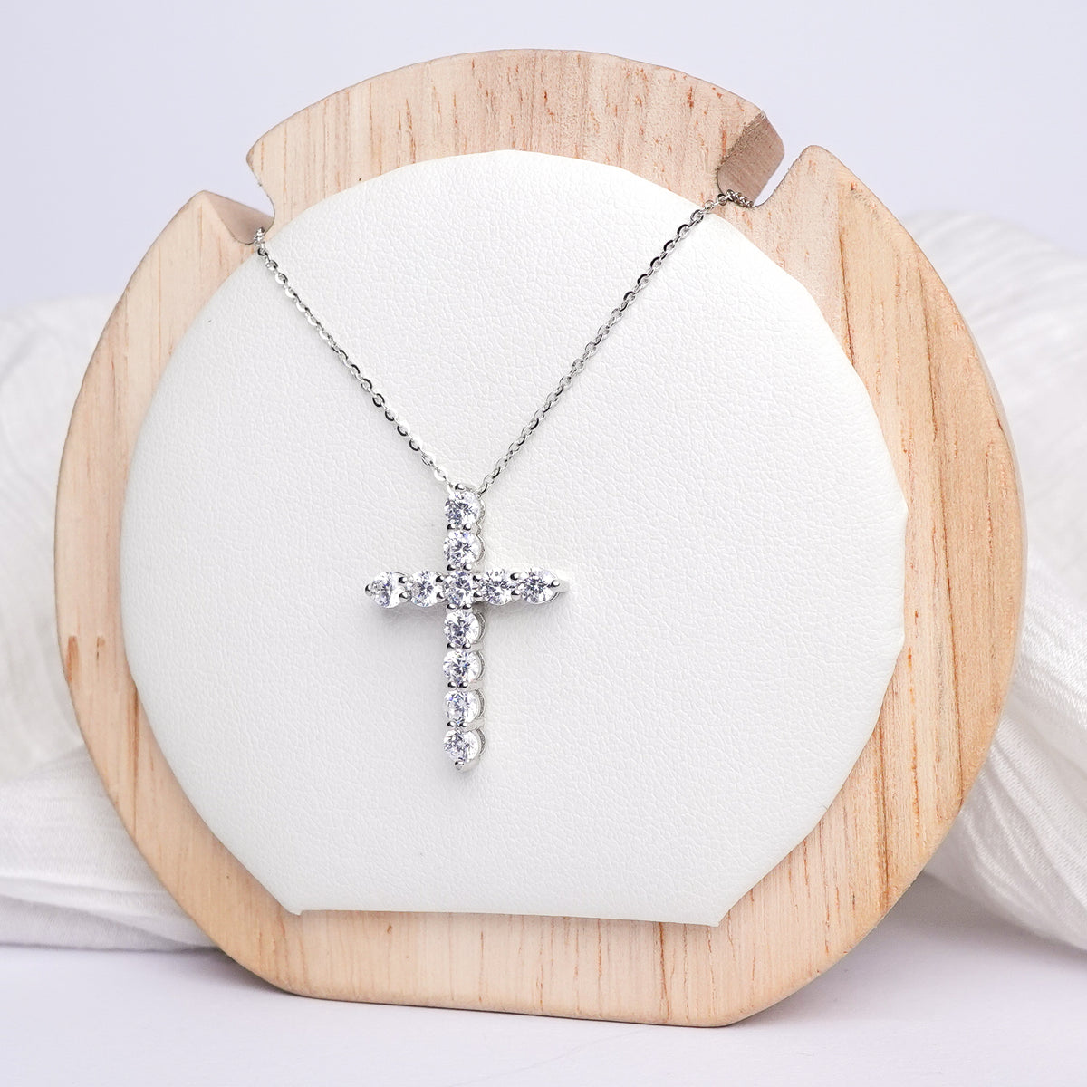 Collar Cruz de circones