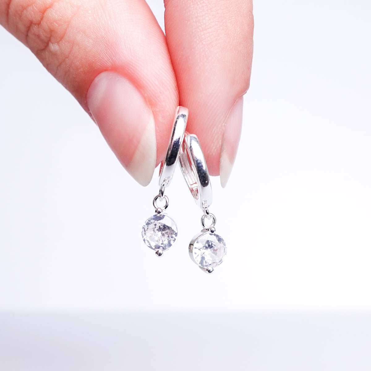 Aros argolla huggie Cristal Drop