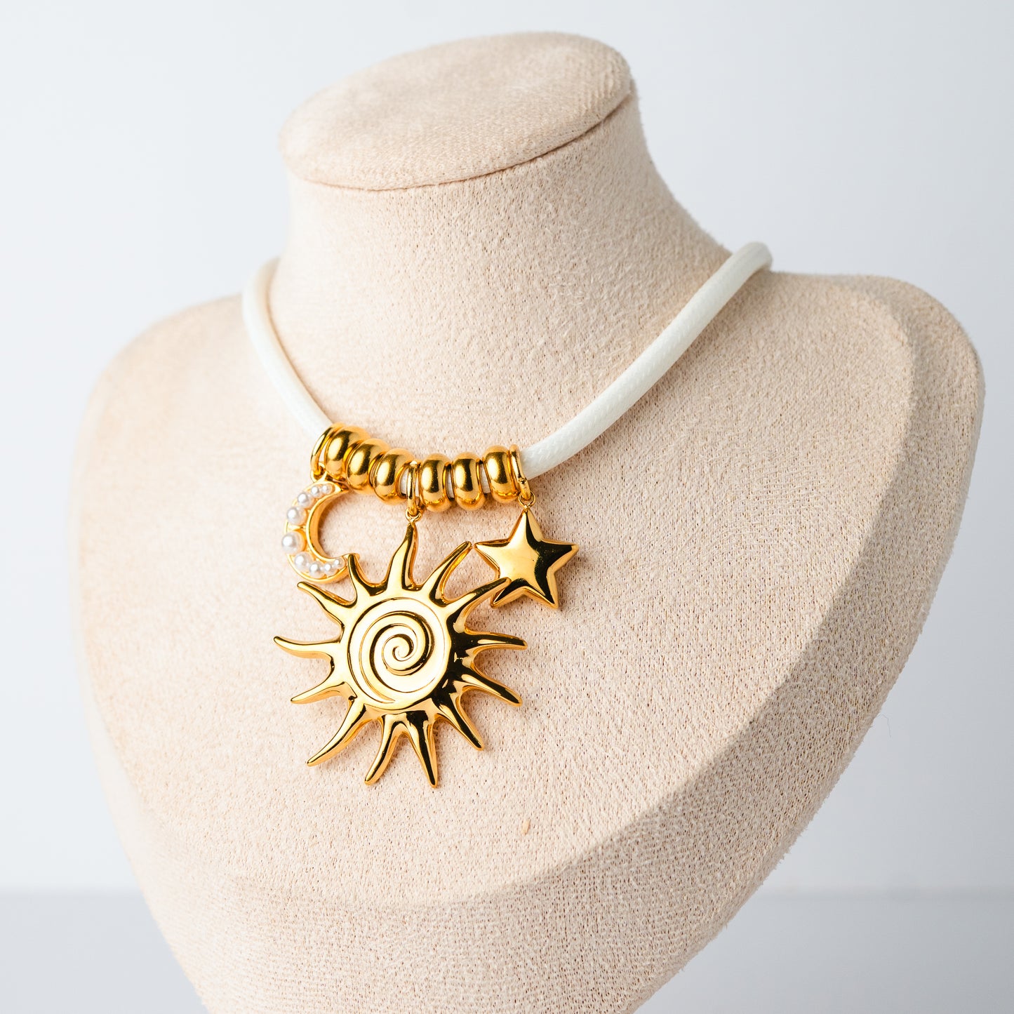 Collar Cosmos White