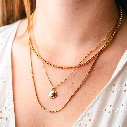 Collar triple Trinity Coin