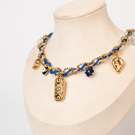 Collar de hilo azul ojos bañado en oro