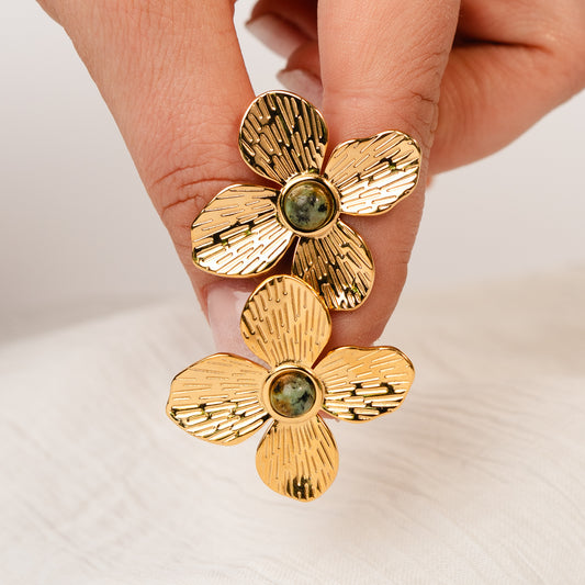 Aros pegados flor bañados en oro