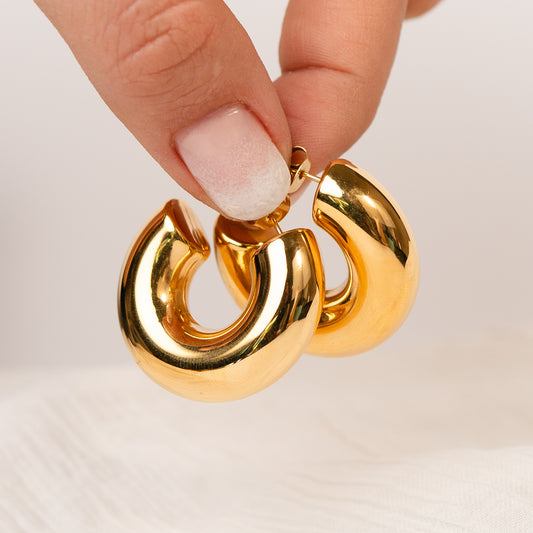 Aros semi argolla bold bañados en oro