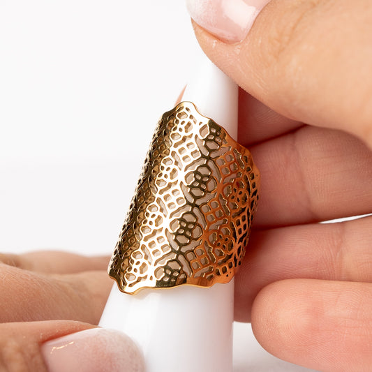 Anillo ajustable diseño bohemio bañado en oro