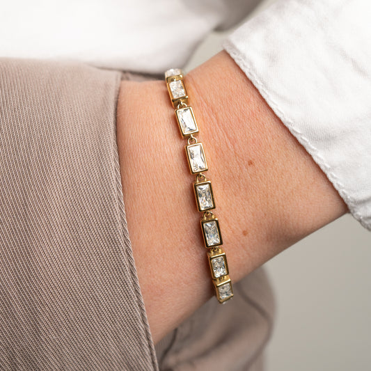 Pulsera circones rectangulares bañado en oro