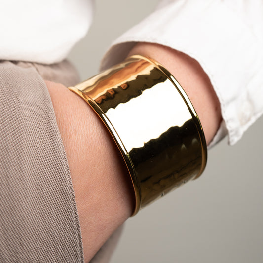 Pulsera esclava lisa bañada en oro