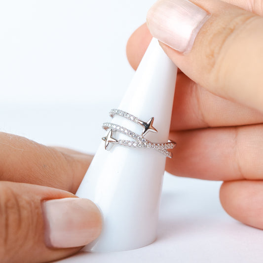 Anillo ajustable estrellas fugaces y circones