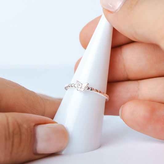 Anillo ajustable mariposas y corazones