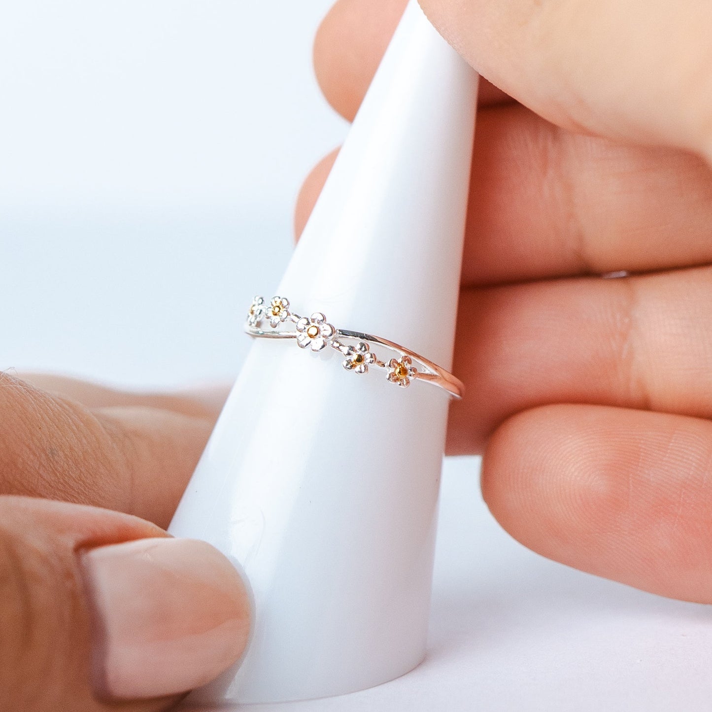 Anillo ajustable flores