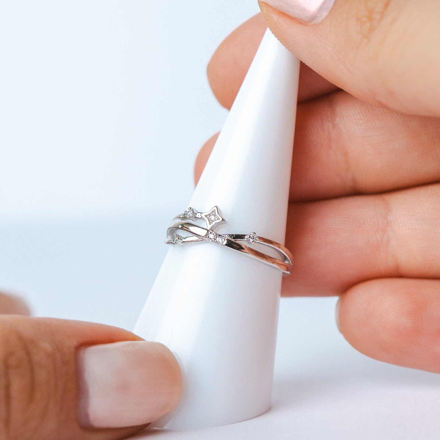 Anillo ajustable estrella circones