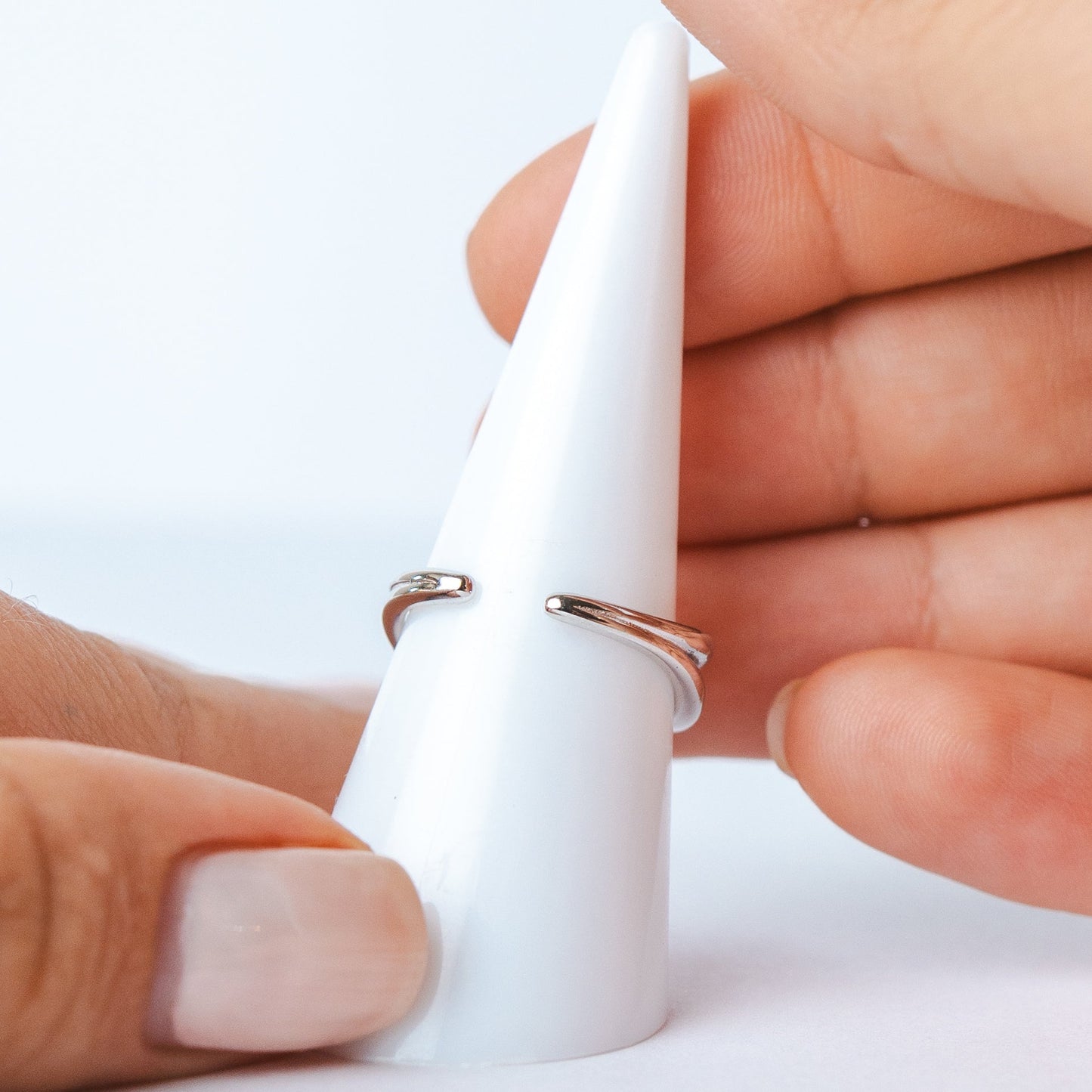 Anillo ajustable trenzado