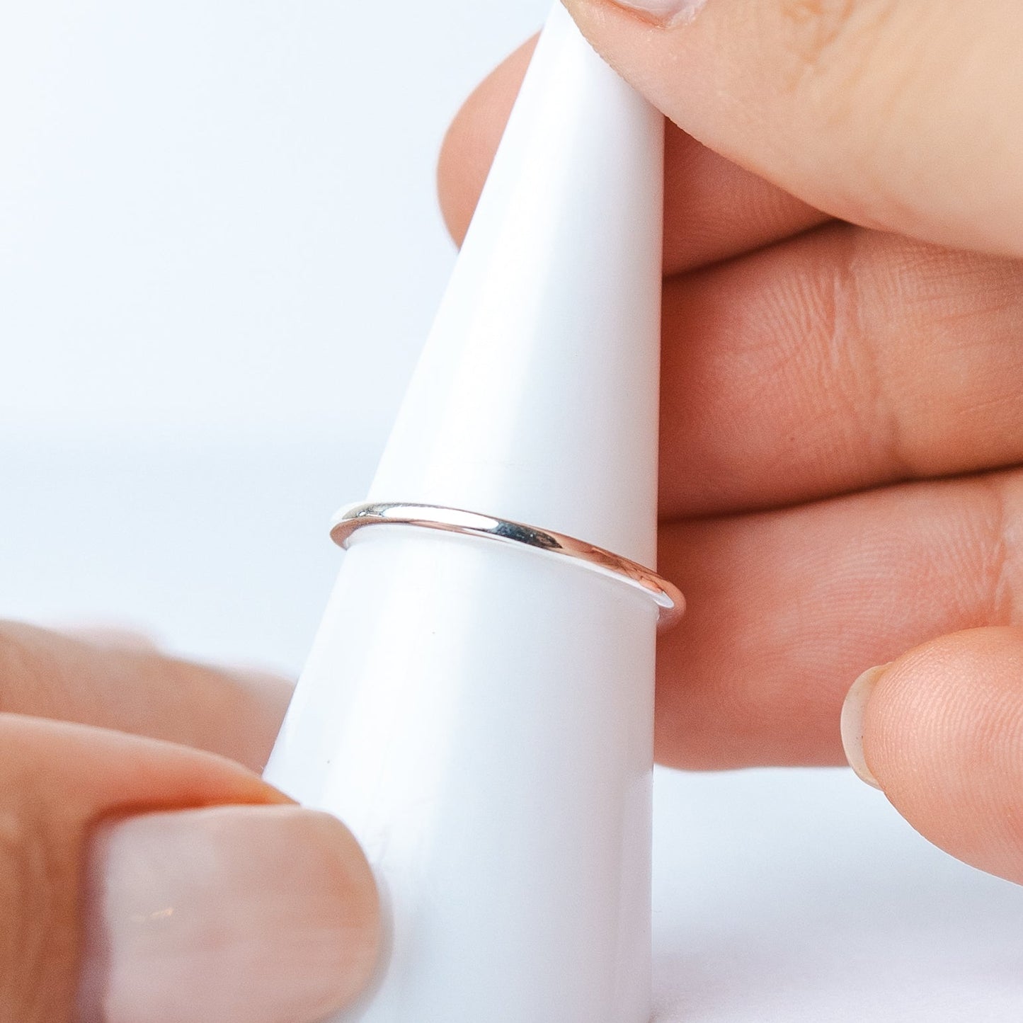 Anillo ajustable estrellas circón celeste