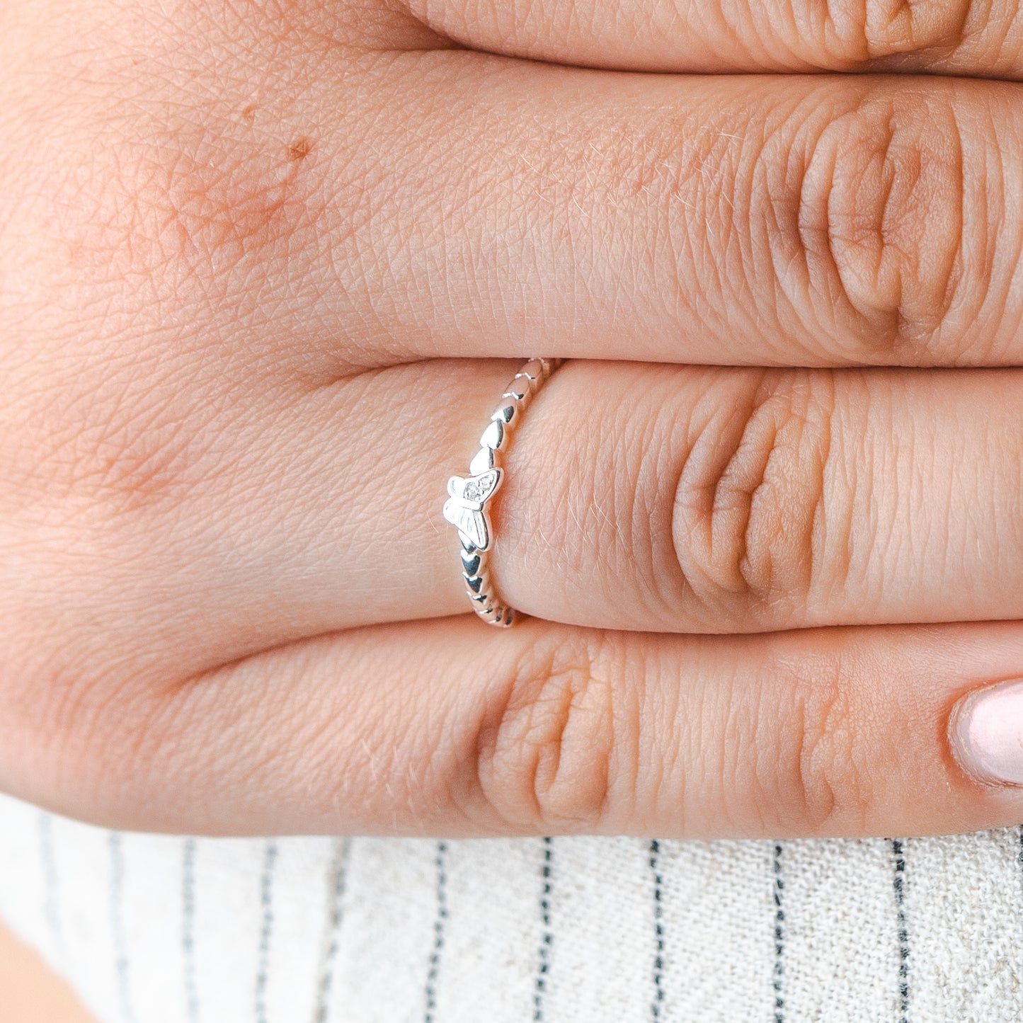 Anillo ajustable mariposas y corazones