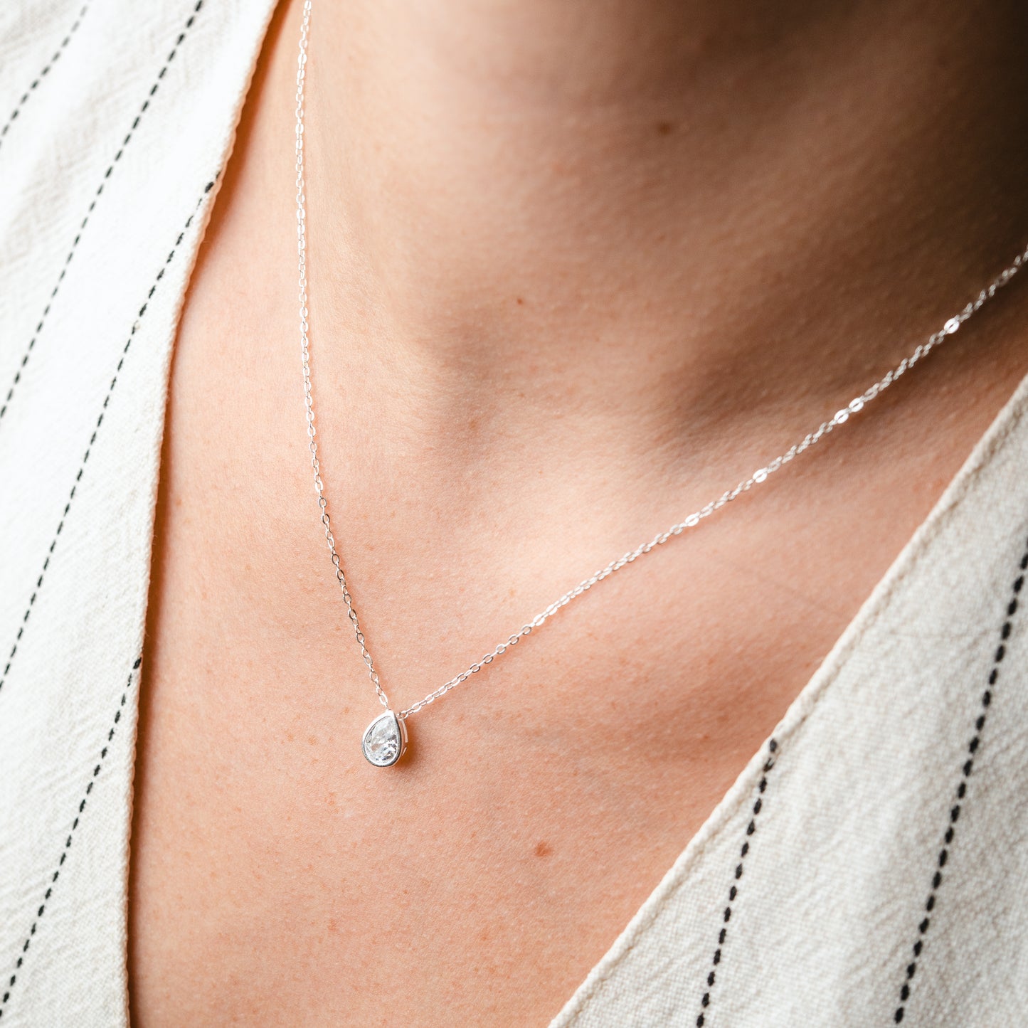 Collar gota de luz