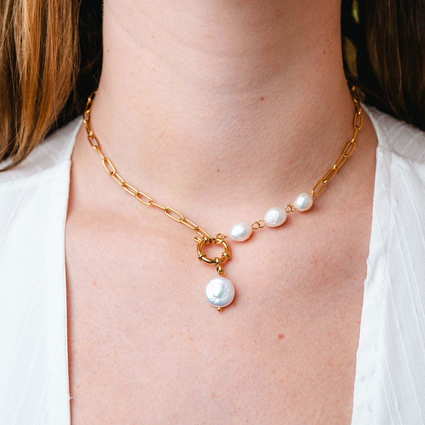 Collar de timón perlas bañado en oro