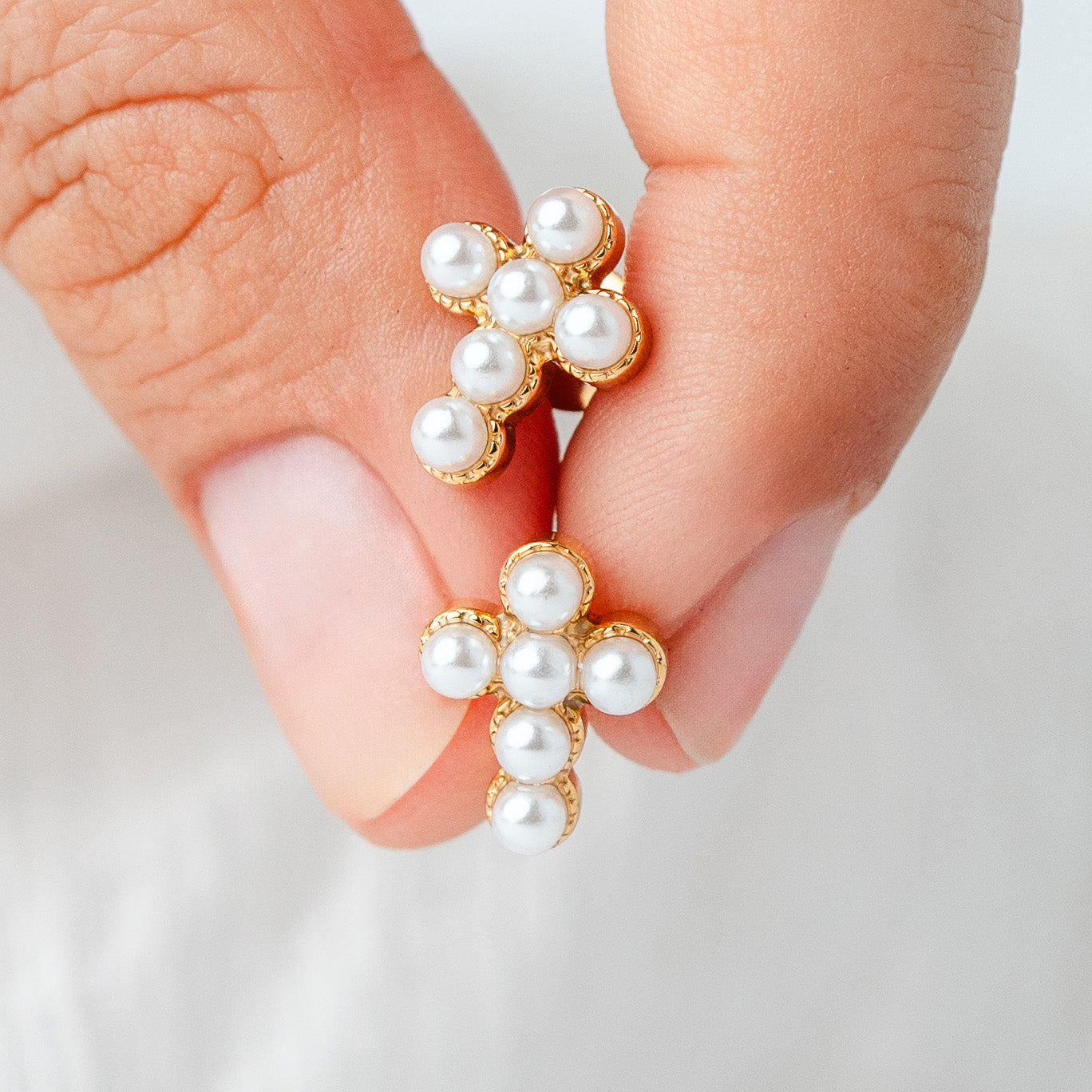 Aros Cruz Perlas Gold