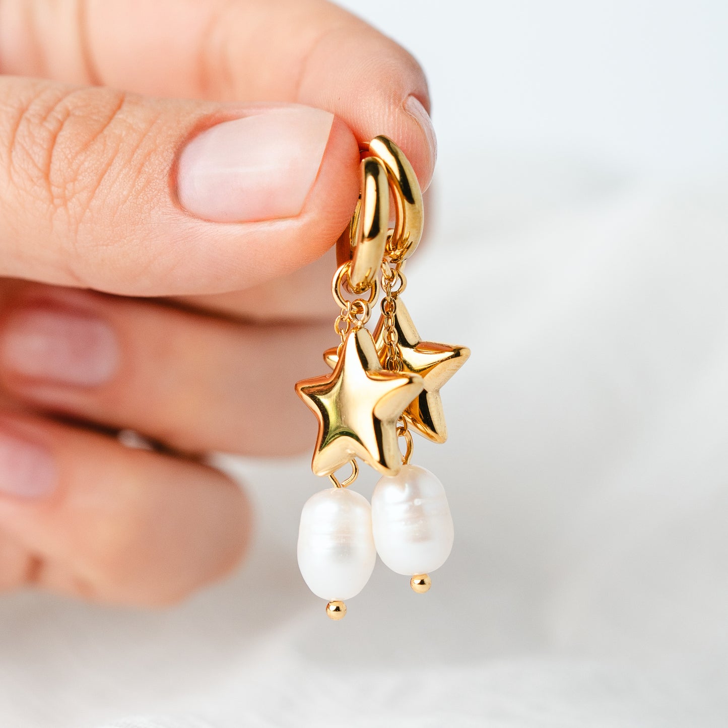 Argollas huggie Estrella & Perla Gold