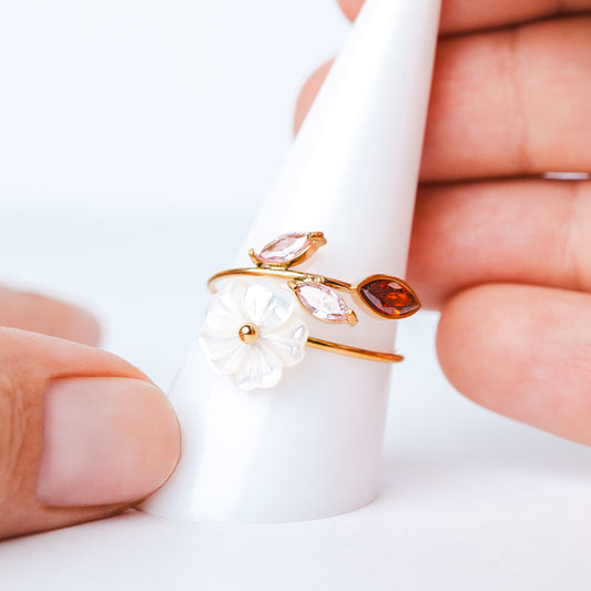 Anillo Flor Nácar Gold