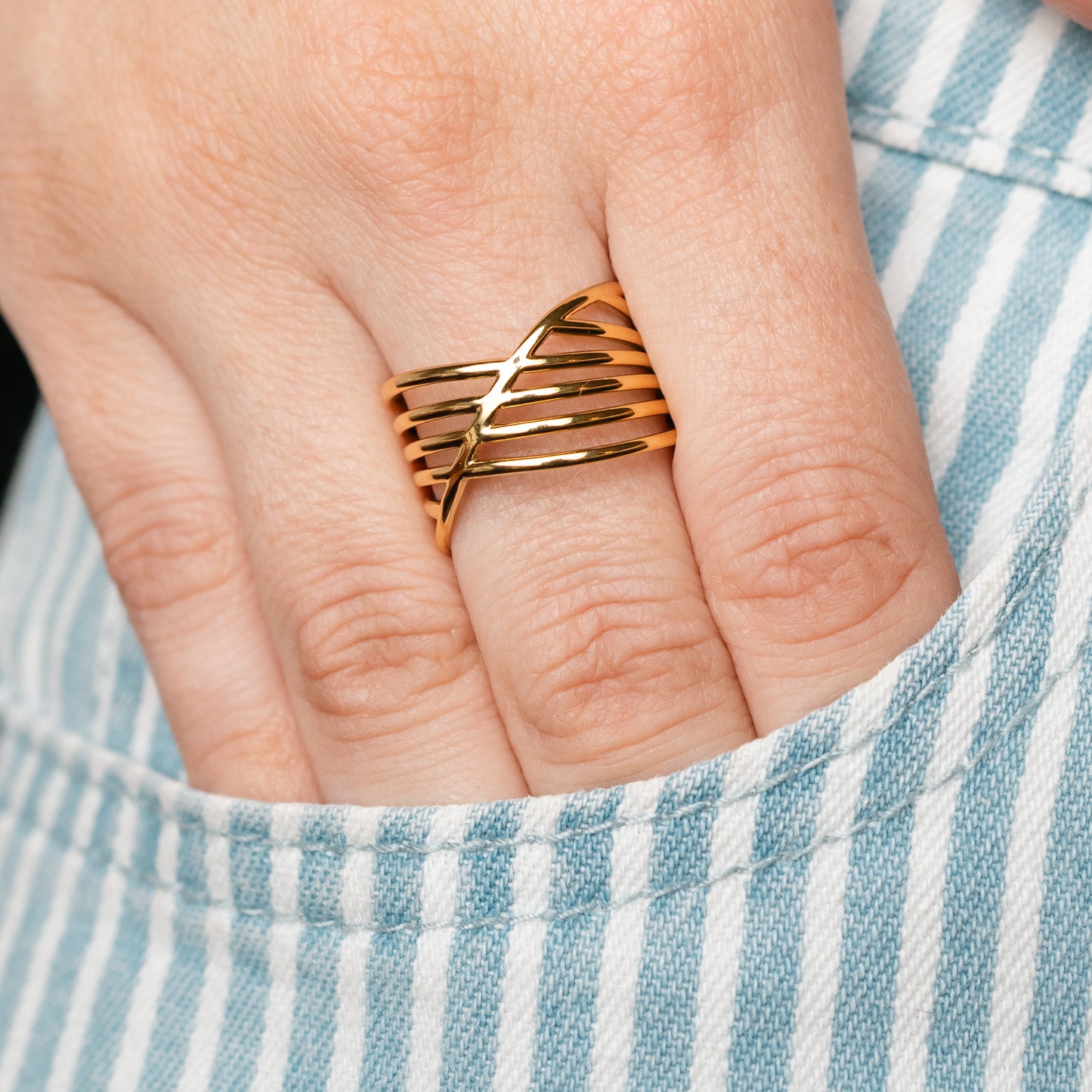 Anillo Cruce Líneas Gold