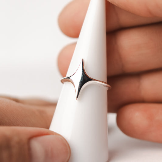 Anillo ajustable estrella fugaz