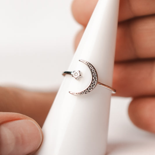 Anillo ajustable media luna circones