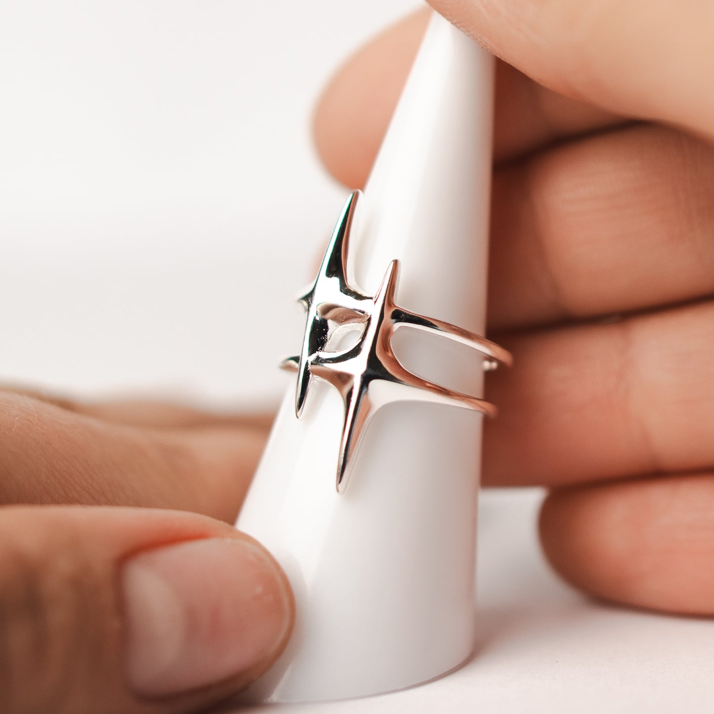 Anillo ajustable estrellas fugaces