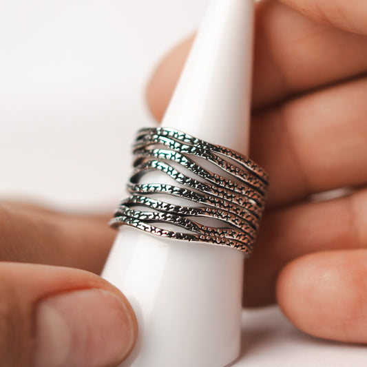 Anillo ajustable diseño lineas