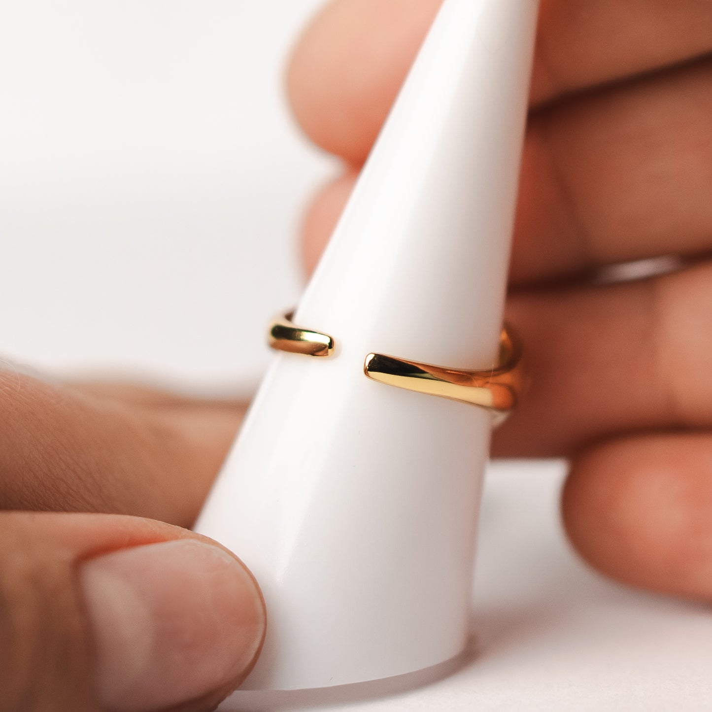 Anillo ajustable corazón bañado en oro