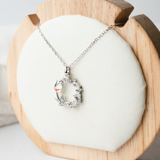 Collar de tulipán y circones