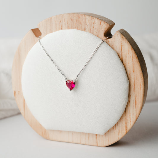 Collar corazón rojo