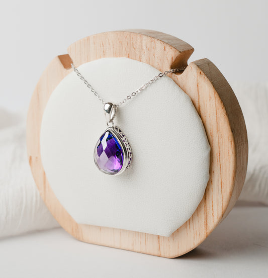 Collar gota circón morado